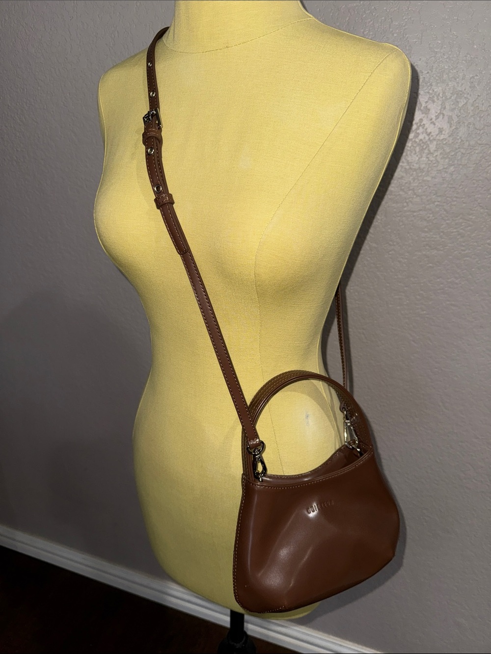 Brie Leon Classic Brown Crossbody Bag Removable Straps